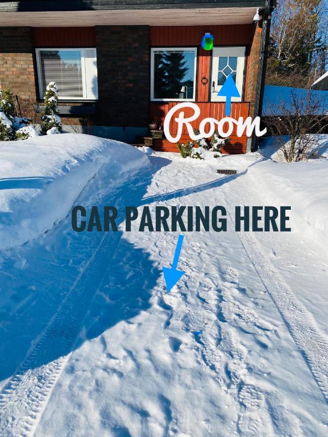 Two Bedrooms,Dining Area And Bathroom With Private Entrance 콧카 외부 사진
