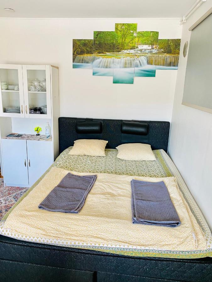 Two Bedrooms,Dining Area And Bathroom With Private Entrance 콧카 외부 사진
